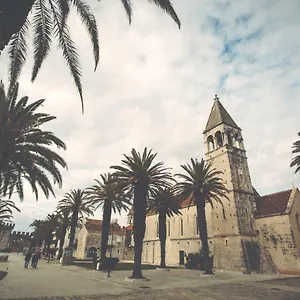 Luna Trogir