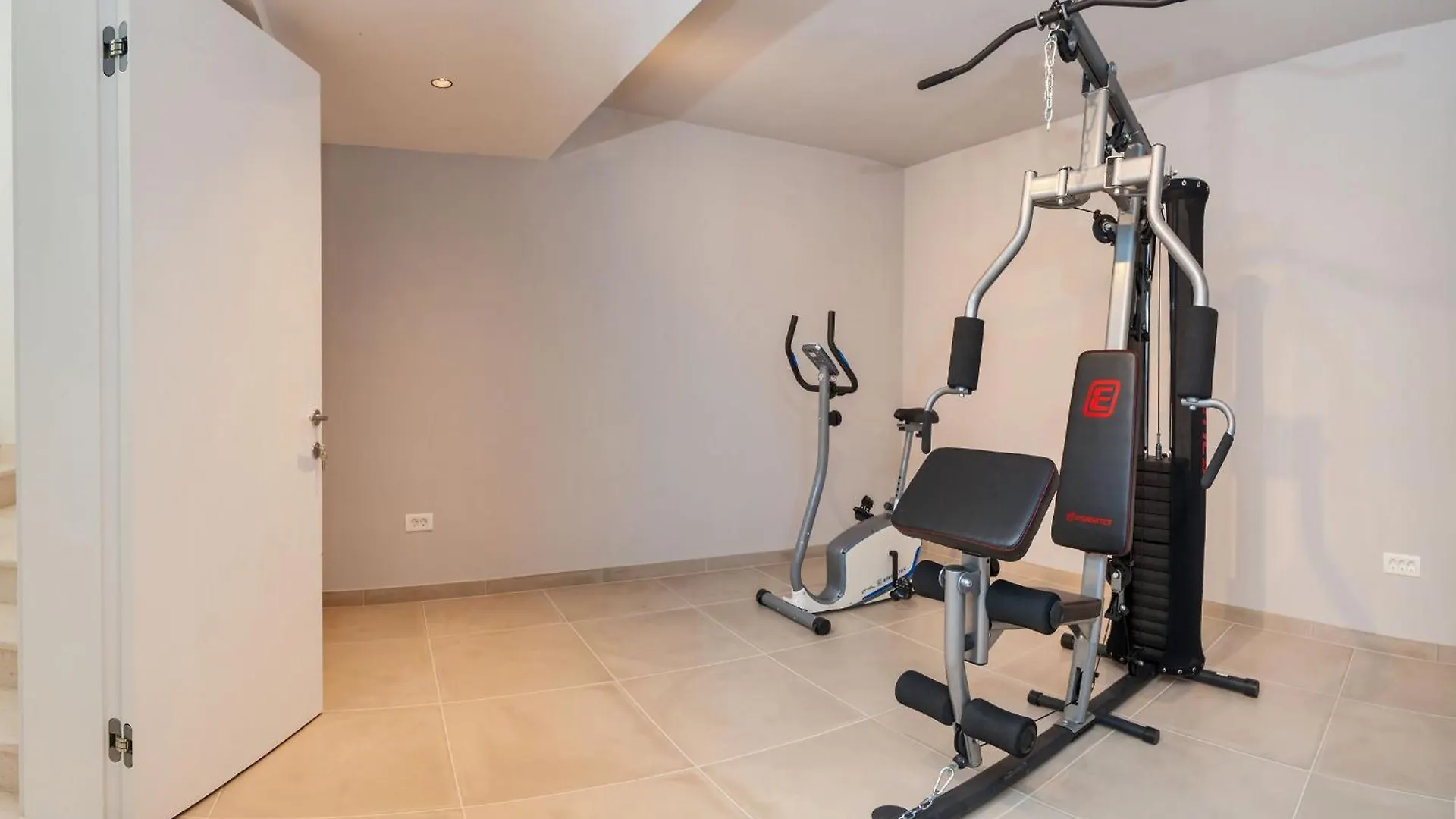Villa With 2 Pools, And Sauna Sunce 0*, Trogir Croatia