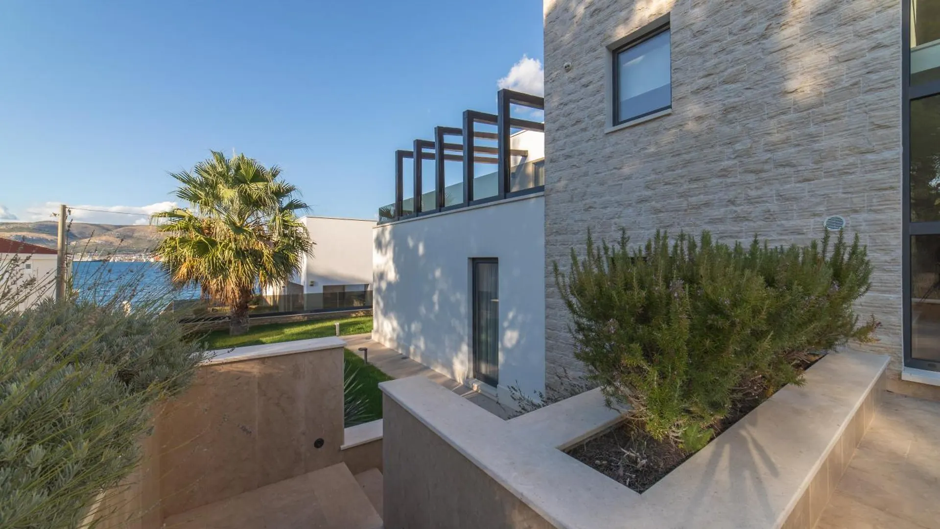 Villa With 2 Pools, And Sauna Sunce